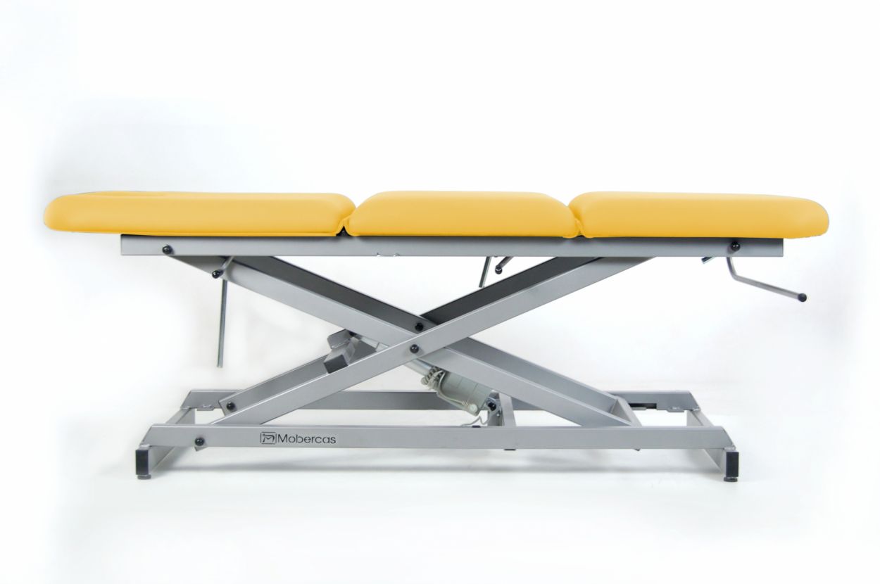 CE-0137-PC Electric economical couch of 3 sections with scissor structure and central fold. 4
