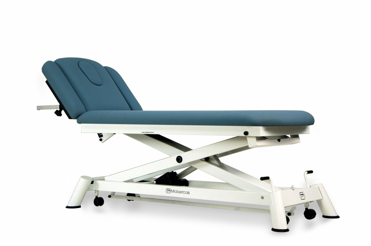CE-0140-AR Electric couch of osteopathy of 4 sections with folding backrest, vertical elevation and wheels. 2