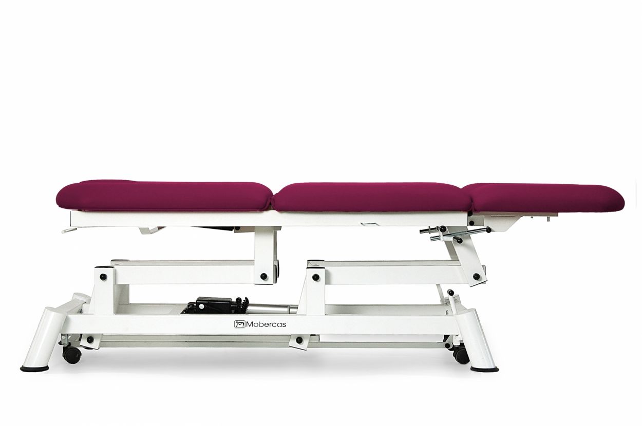 CE-2135-PR Electric couch of 3 sections with individual leg sections and retractable wheels. 3