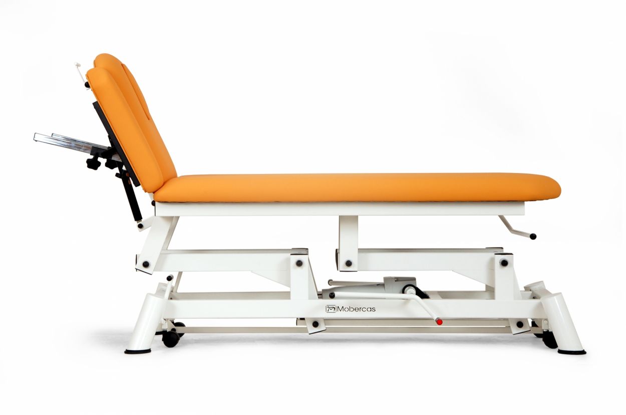 CH-2140-AR Hydraulic couch for osteopathy of 4 sections with folding backrest and wheels.  4