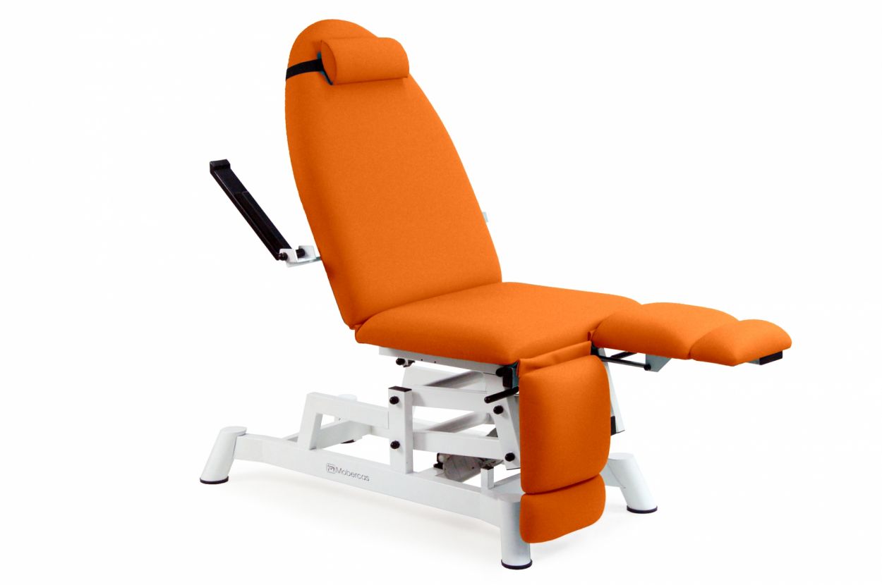 SE-1230-B-POD Podiatry couch with 2 motors, Trendelenburg and leg sections. 3