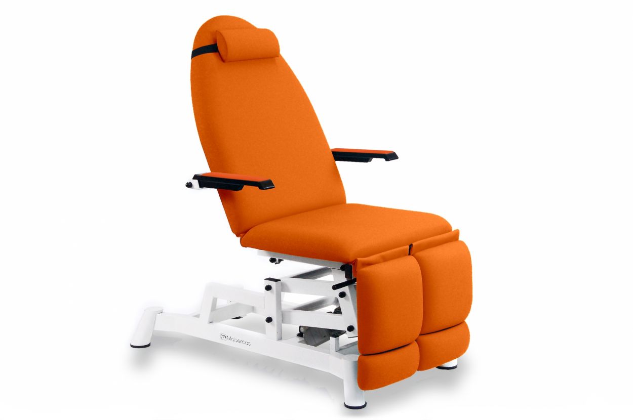 SE-1230-B-POD Podiatry couch with 2 motors, Trendelenburg and leg sections. 1