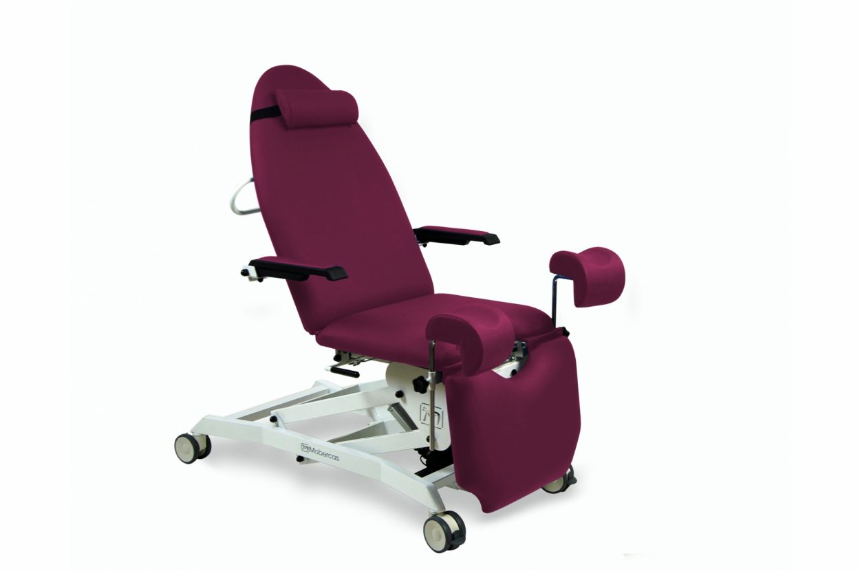 SE-2330-BRG Gynaecological couch with 3 motors and Trendelenburg and reverse Trendelenburg. 1